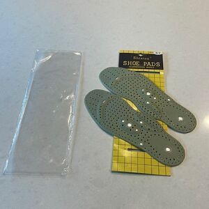 Shiatsu, acupressure insoles, new with tags, size 6/7. Opened to verify a pair.